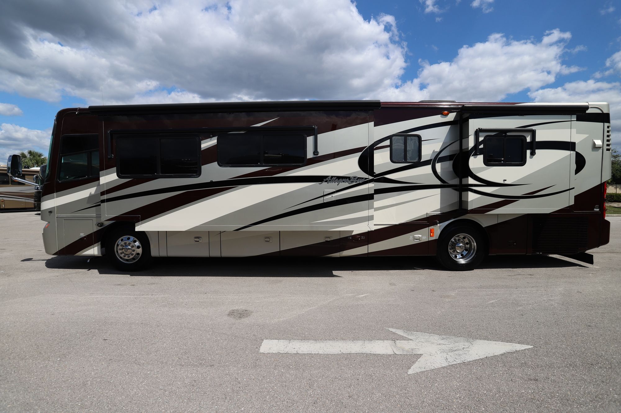 Used 2010 Tiffin Motor Homes Allegro Bus 40QXP Class A  For Sale