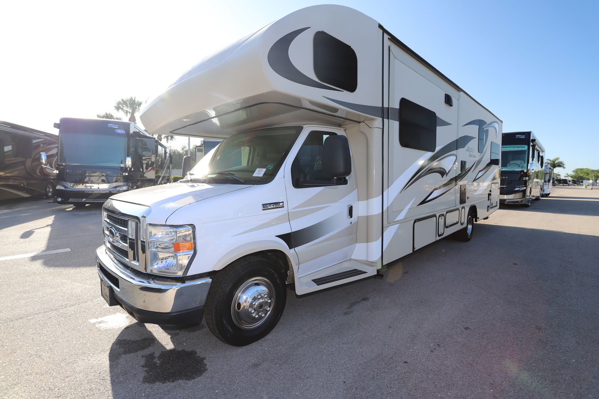 Used 2014 Jayco Greyhawk 31FS Class C  For Sale