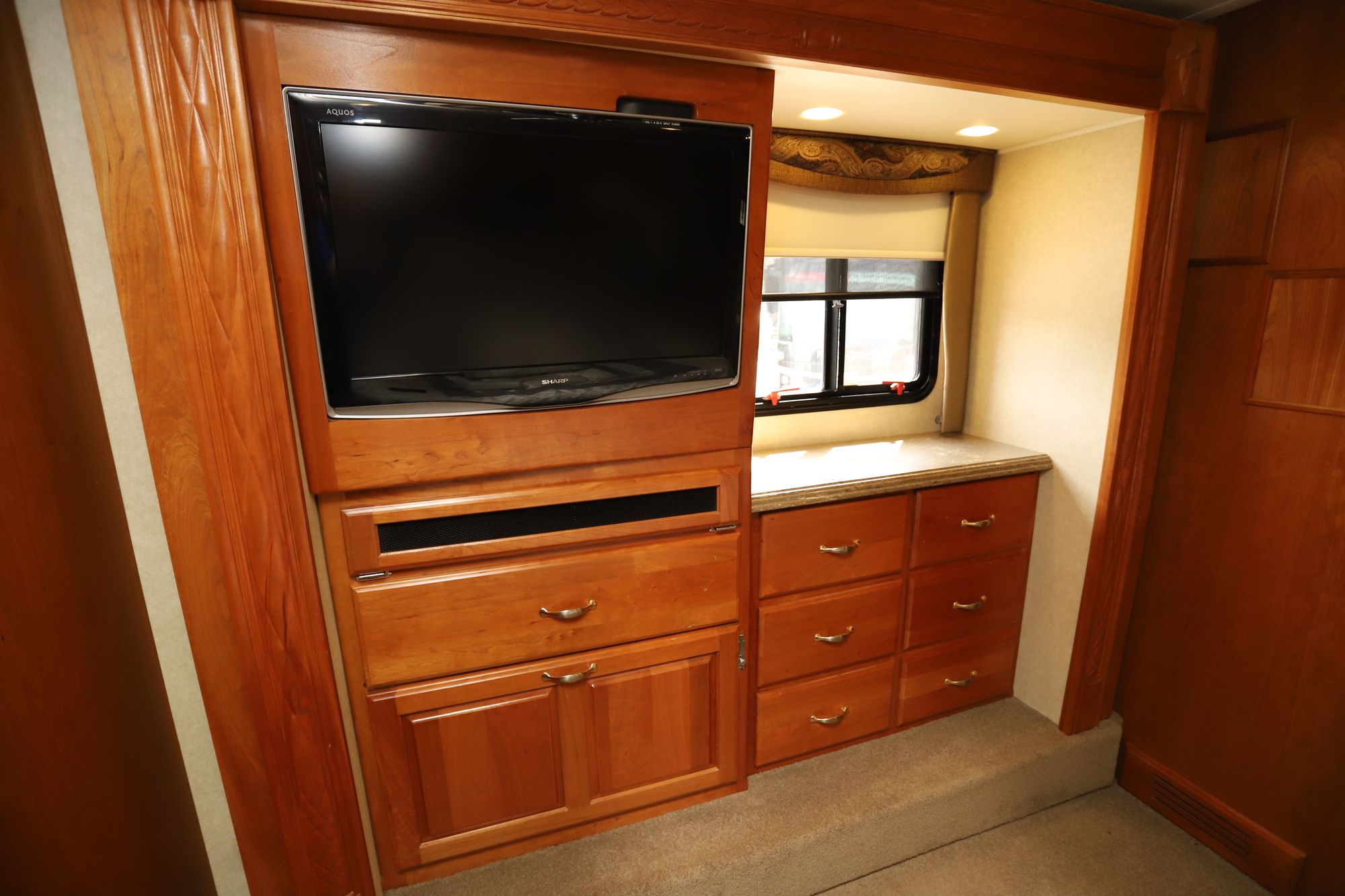 Used 2008 Holiday Rambler Navigator BISMARCK 4 Class A  For Sale