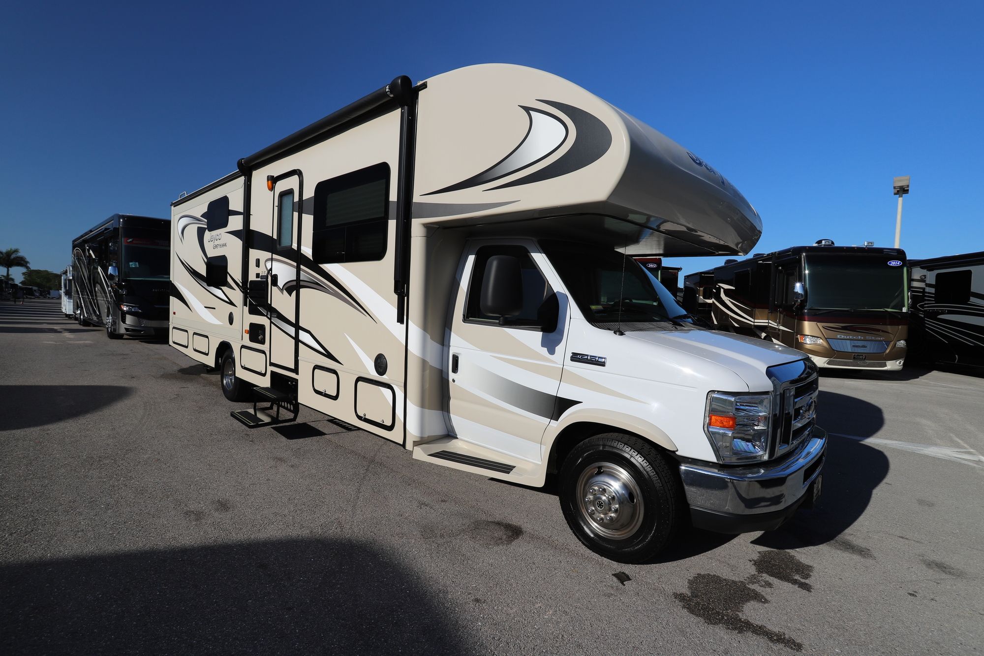 Used 2014 Jayco Greyhawk 31FS Class C  For Sale