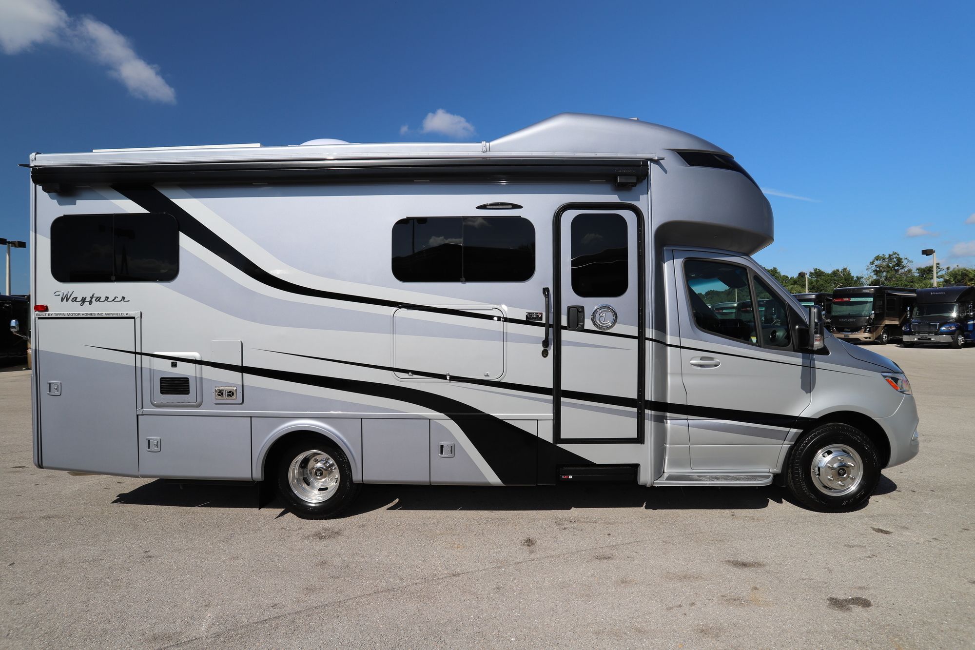 New 2020 Tiffin Motor Homes Wayfarer 25LW Class C  For Sale