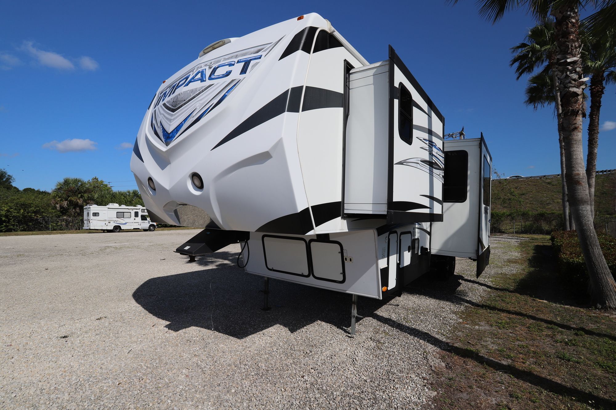 Used 2014 Keystone Impact M-311 Fifth Wheel  For Sale