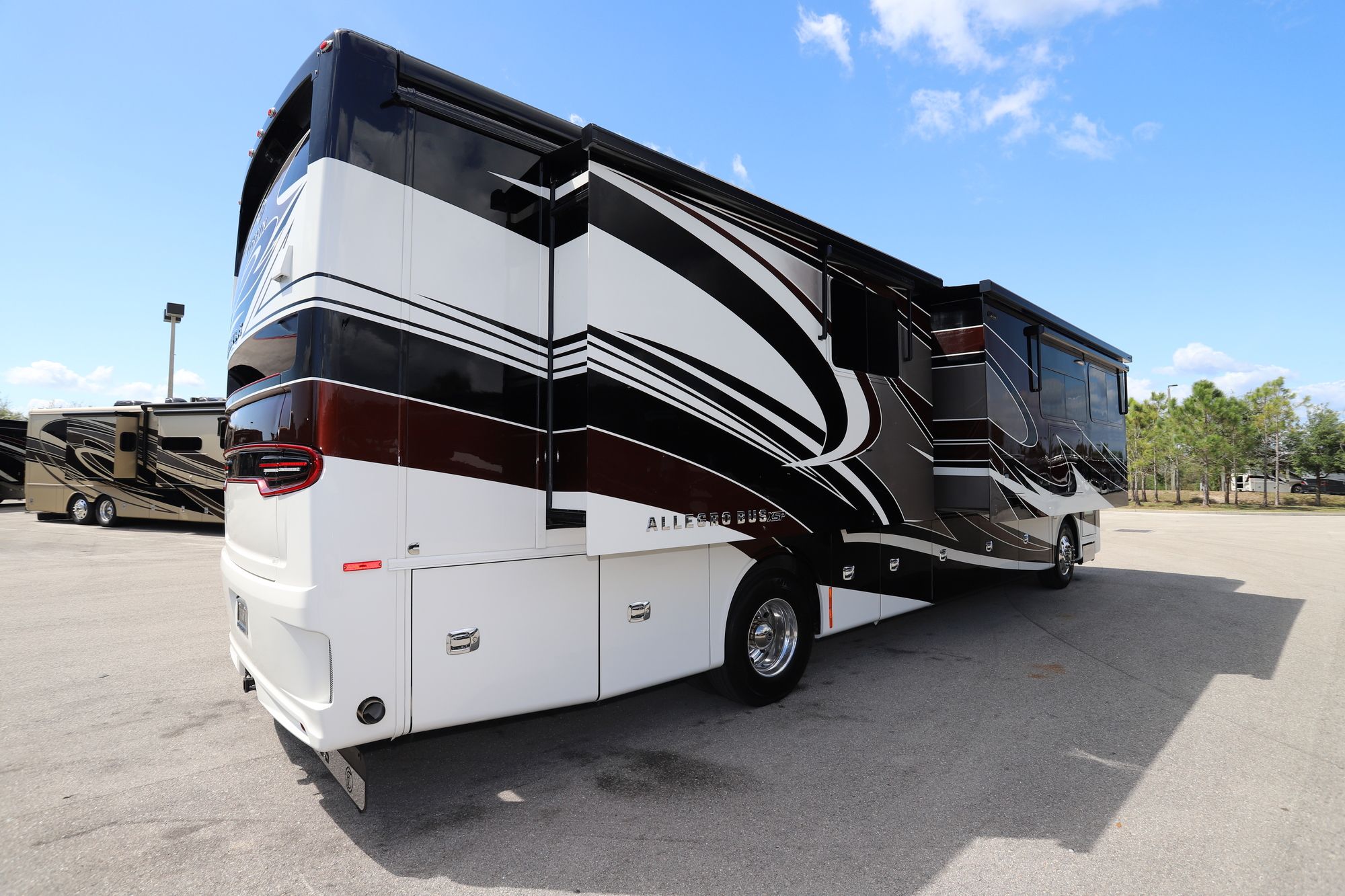 Used 2020 Tiffin Motor Homes Allegro Bus 40IP Class A  For Sale