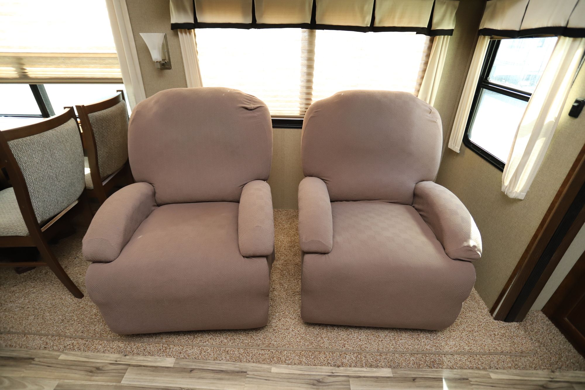 Used 2014 Grand Design Solitude 305RE Fifth Wheel  For Sale
