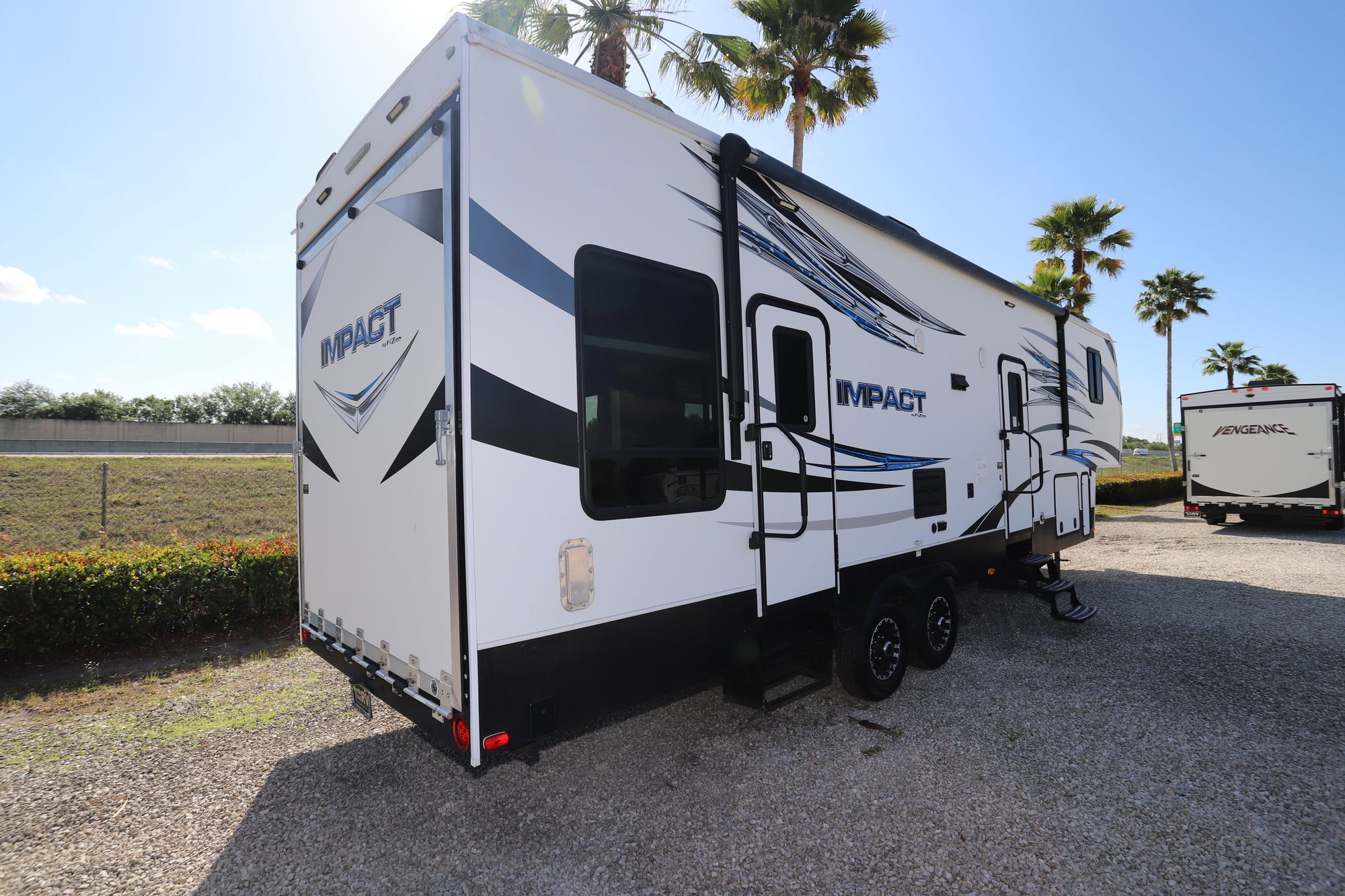 Used 2014 Keystone Impact M-311 Fifth Wheel  For Sale