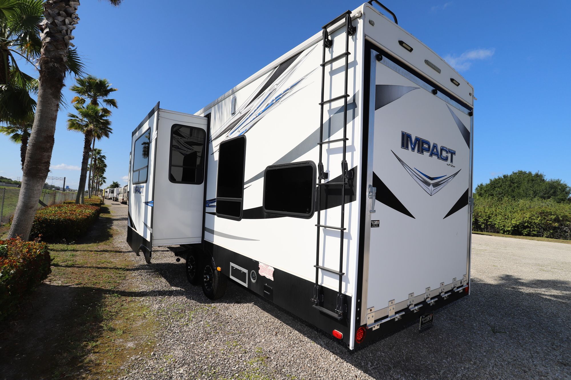 Used 2014 Keystone Impact M-311 Fifth Wheel  For Sale