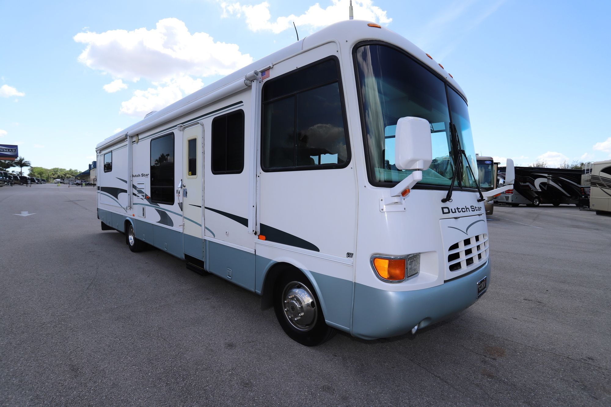 Used 2001 Newmar Dutch Star 3666 Class A  For Sale