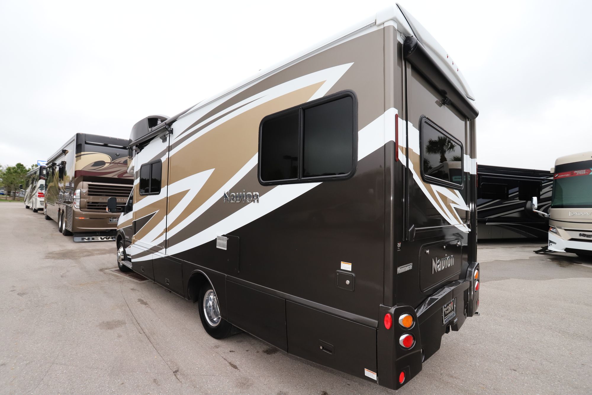 Used 2015 Itasca Navion 24G Class C  For Sale