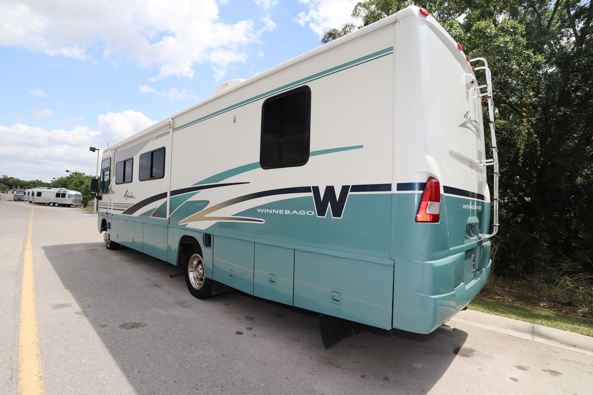 Used 2004 Winnebago Adventurer 35U Class A  For Sale