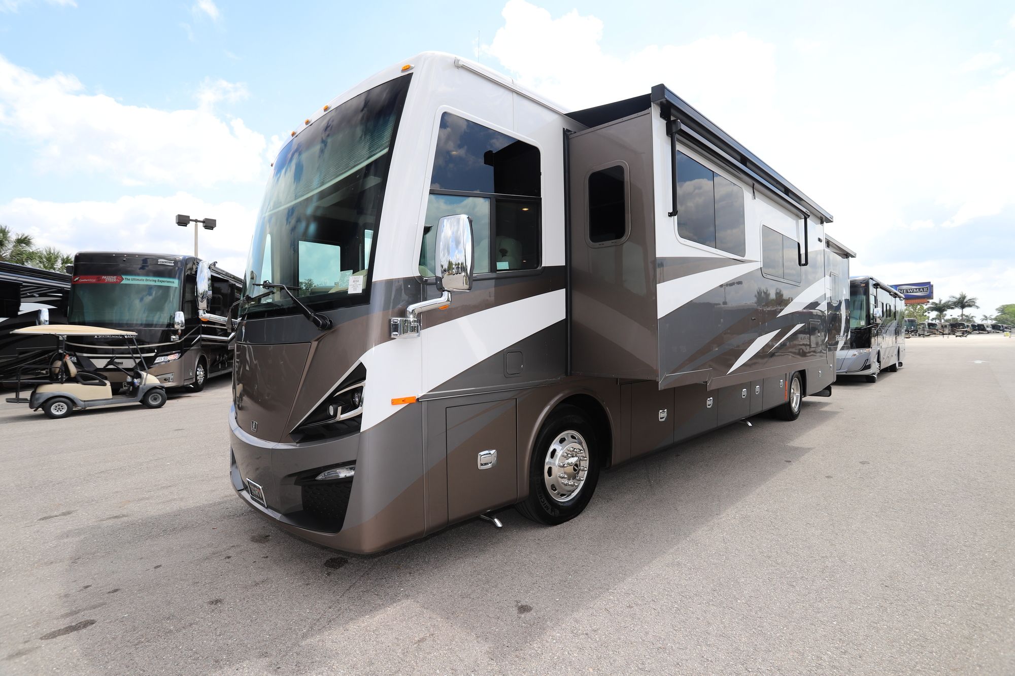 New 2020 Tiffin Motor Homes Phaeton 40QKH Class A  For Sale