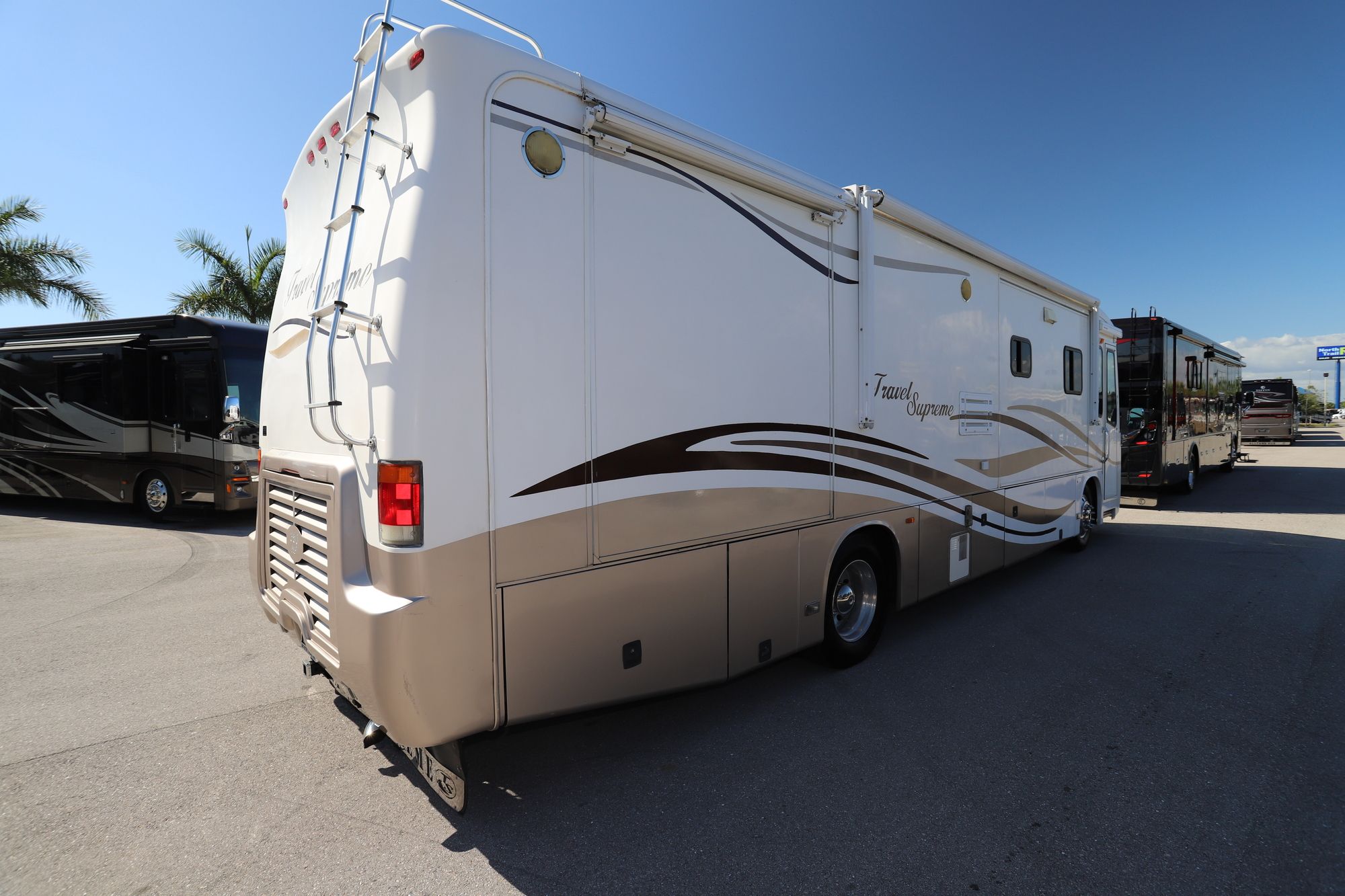 Used 2003 Travel Supreme Supreme 36DSO3 Class A  For Sale