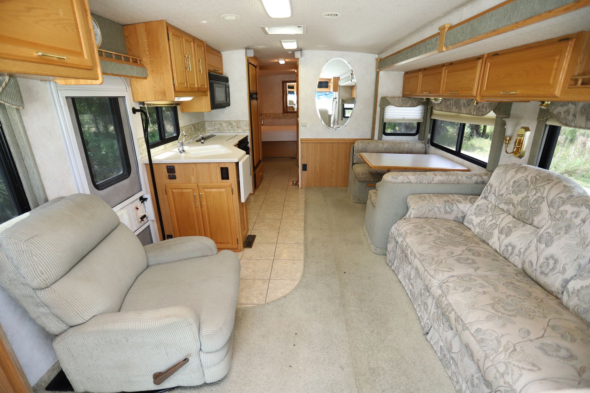 Used 2004 Winnebago Adventurer 35U Class A  For Sale