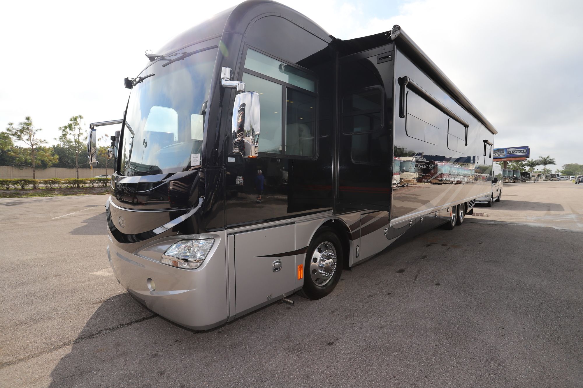 Used 2012 American Revolution 42T Class A  For Sale