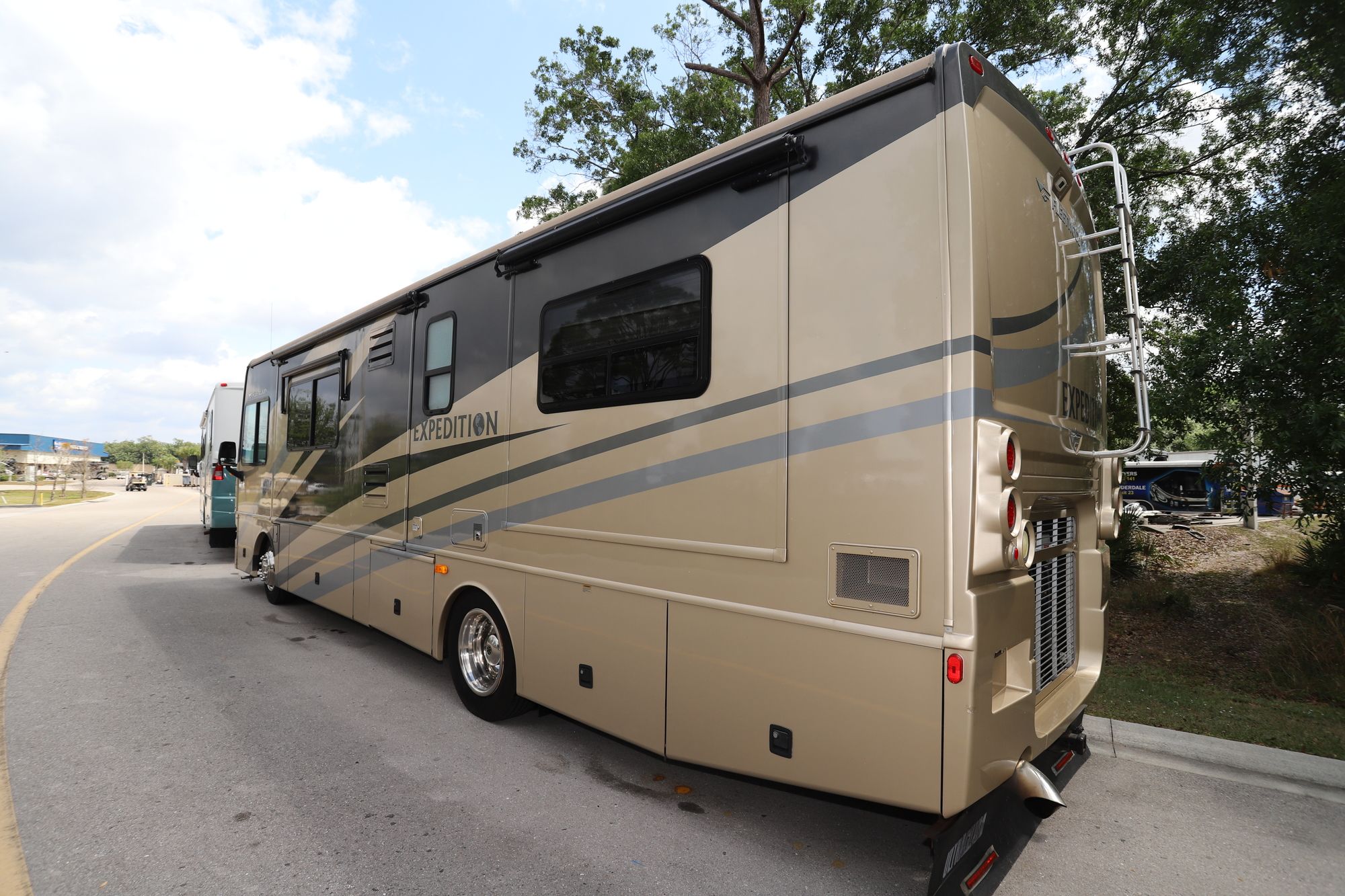 Used 2006 Fleetwood Expedition 34H Class A  For Sale