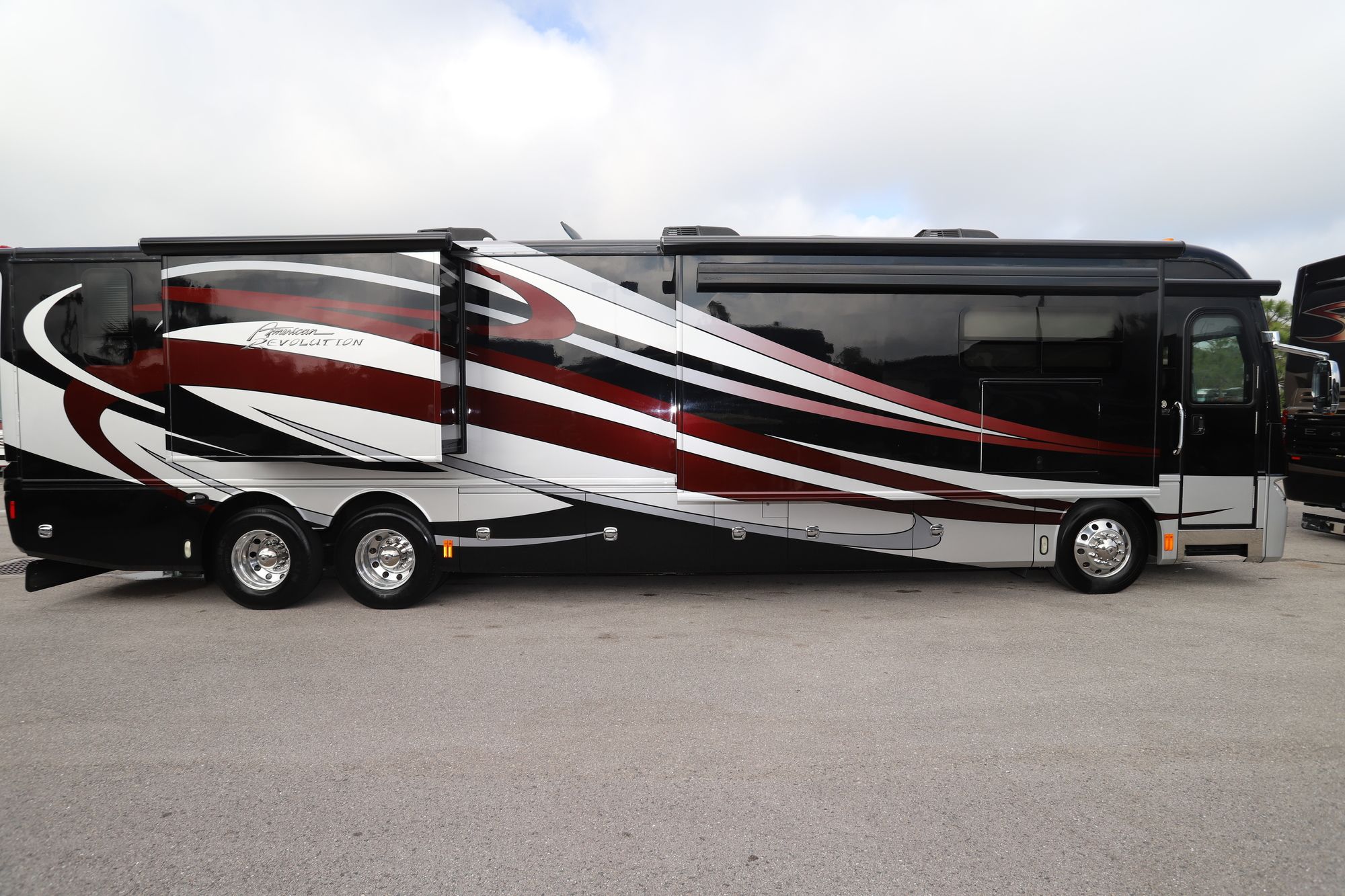 Used 2012 American Revolution 42T Class A  For Sale