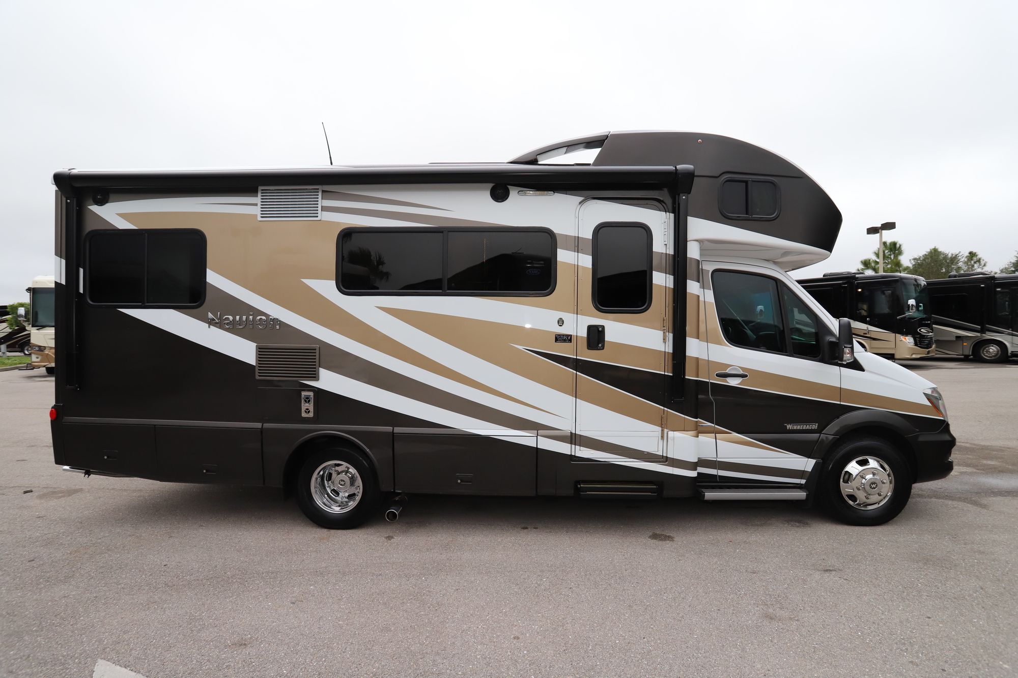 Used 2015 Itasca Navion 24G Class C  For Sale