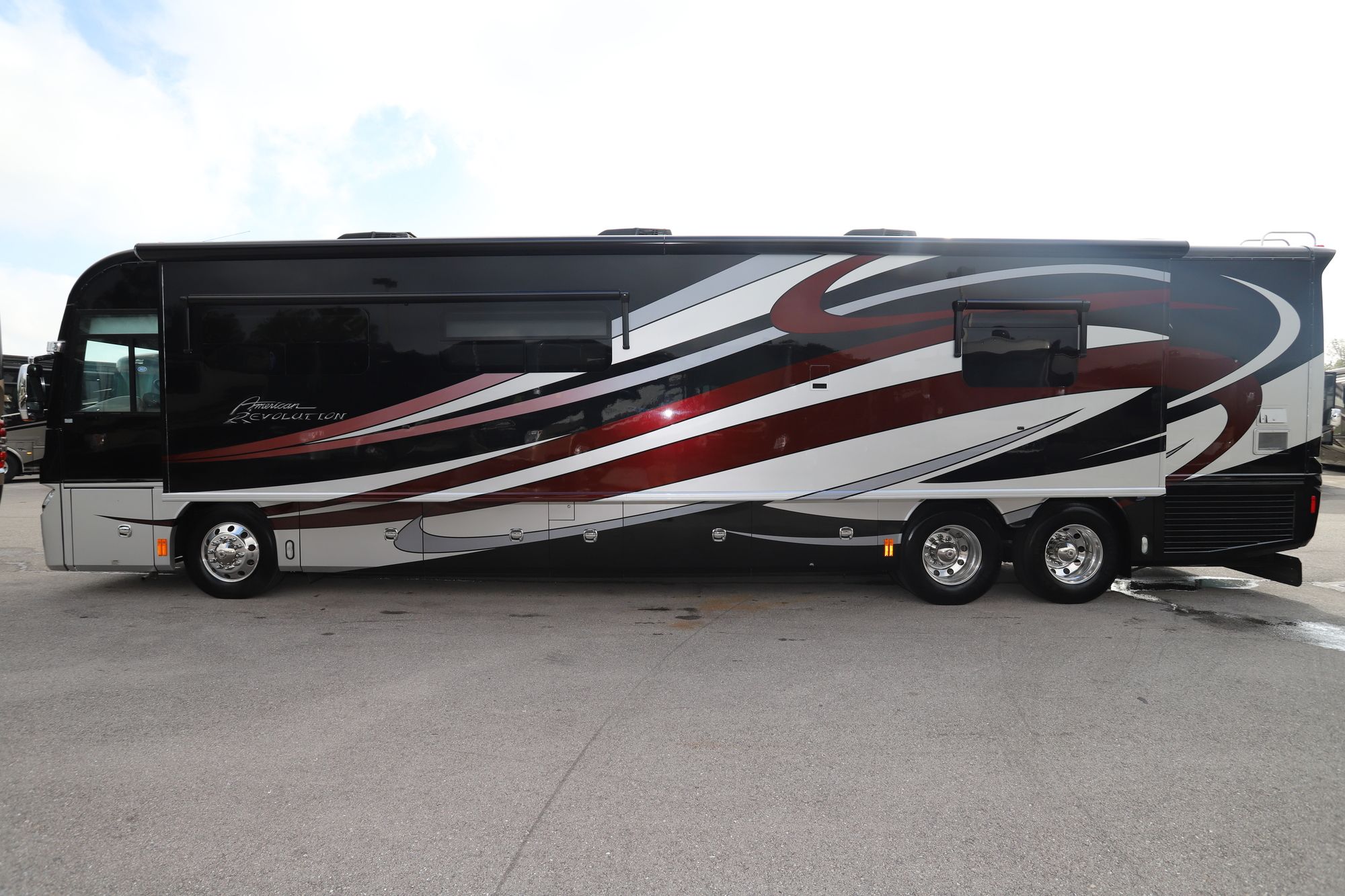 Used 2012 American Revolution 42T Class A  For Sale