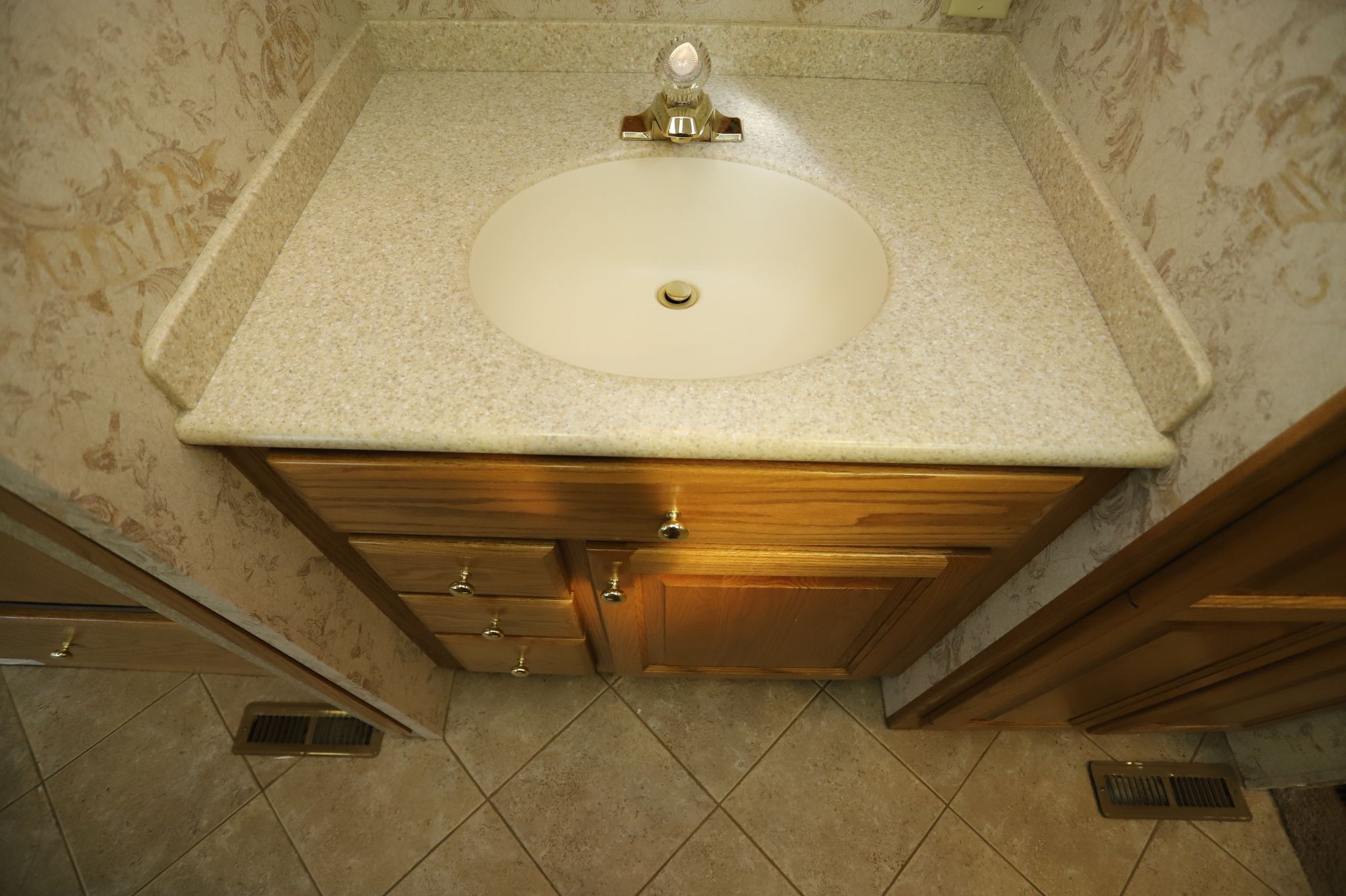 Used 2003 Travel Supreme Supreme 36DSO3 Class A  For Sale