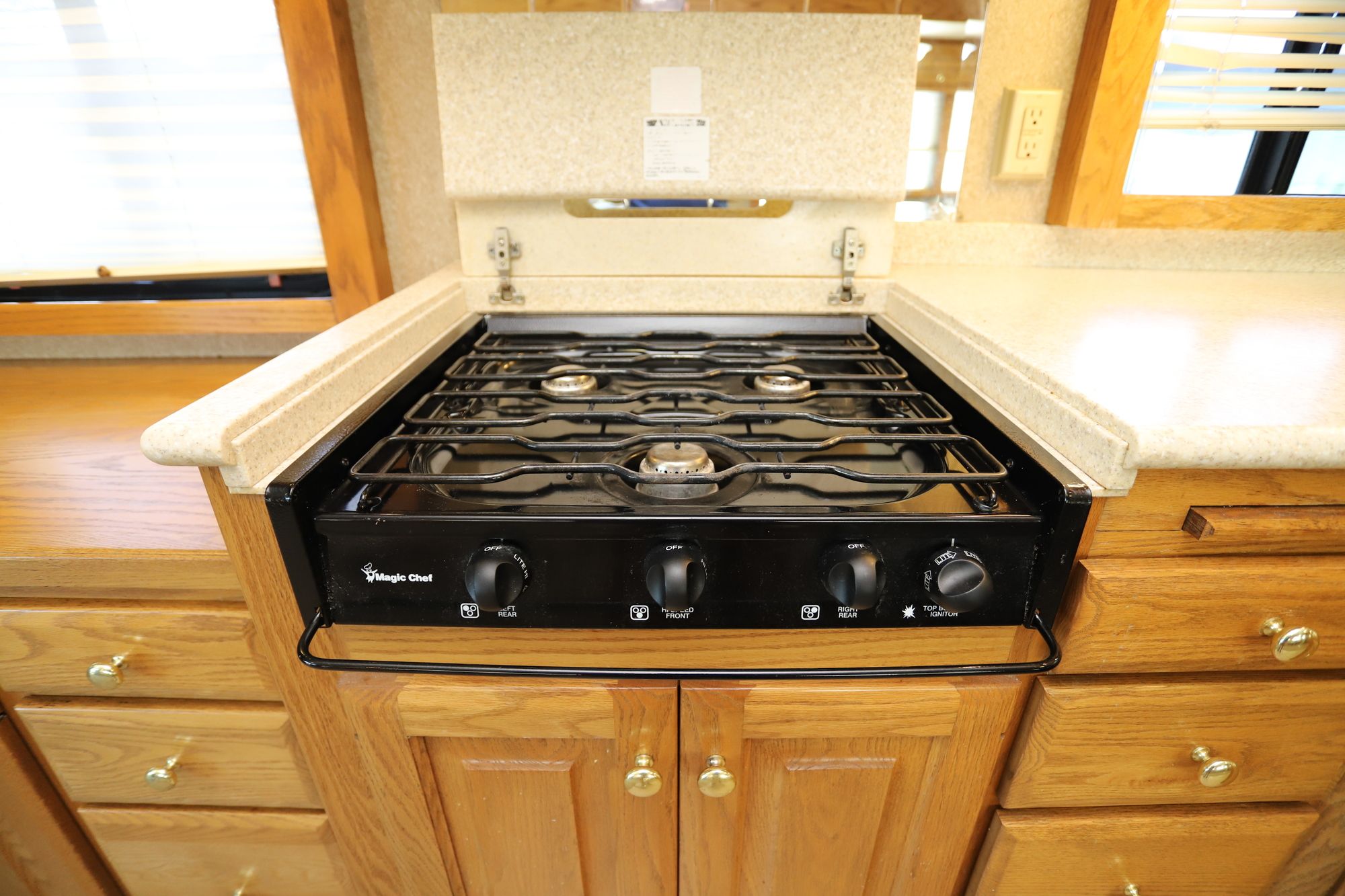Used 2003 Travel Supreme Supreme 36DSO3 Class A  For Sale