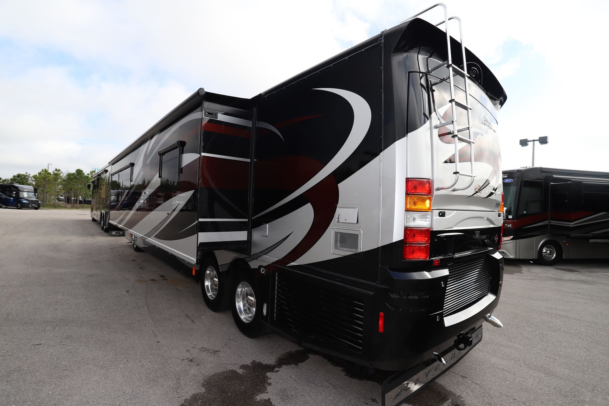 Used 2012 American Revolution 42T Class A  For Sale