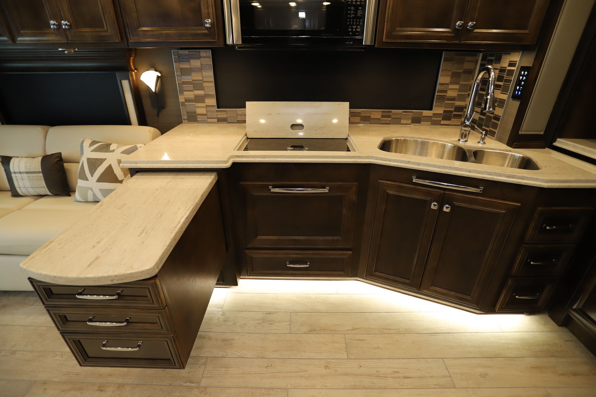 New 2020 Tiffin Motor Homes Phaeton 40QKH Class A  For Sale