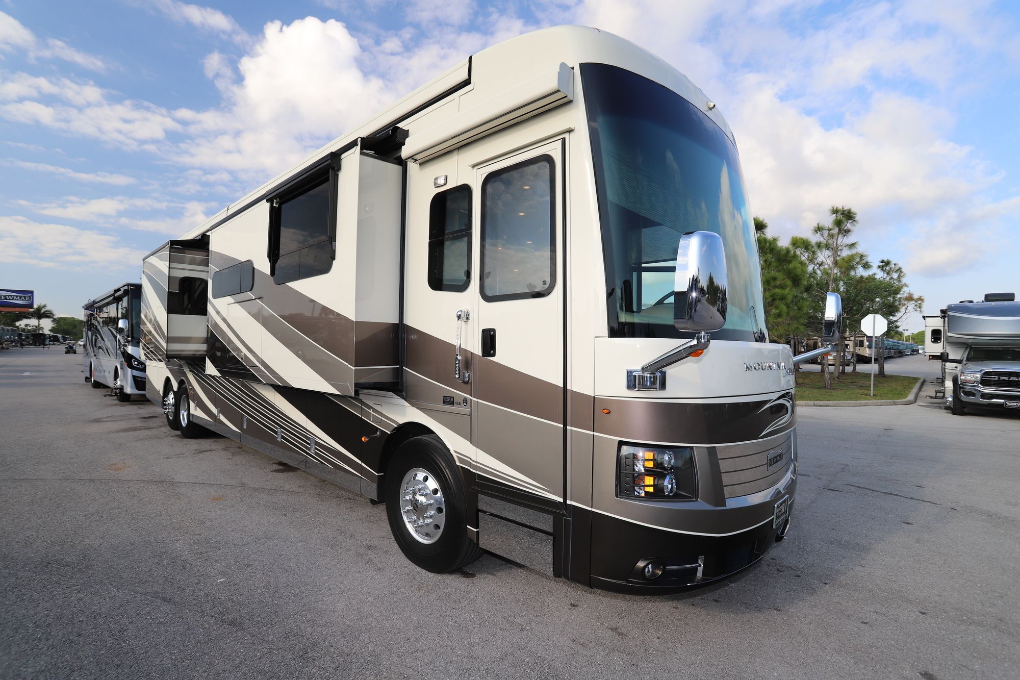 Used 2018 Newmar Mountain Aire 4531 Class A  For Sale