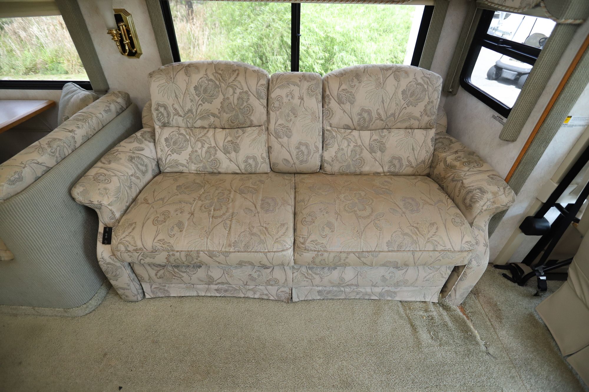 Used 2004 Winnebago Adventurer 35U Class A  For Sale