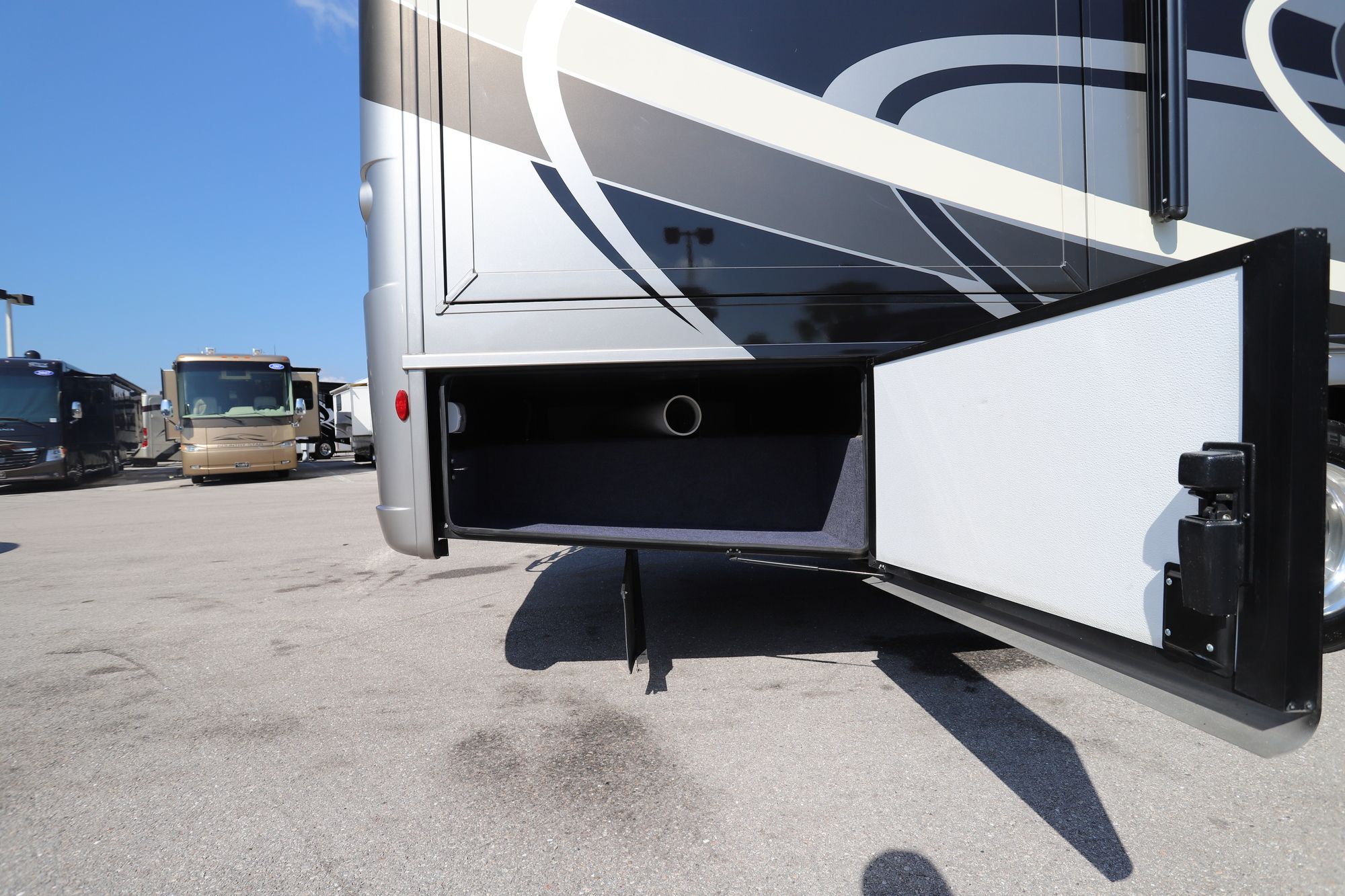 Used 2019 Newmar Bay Star 3226 Class A  For Sale