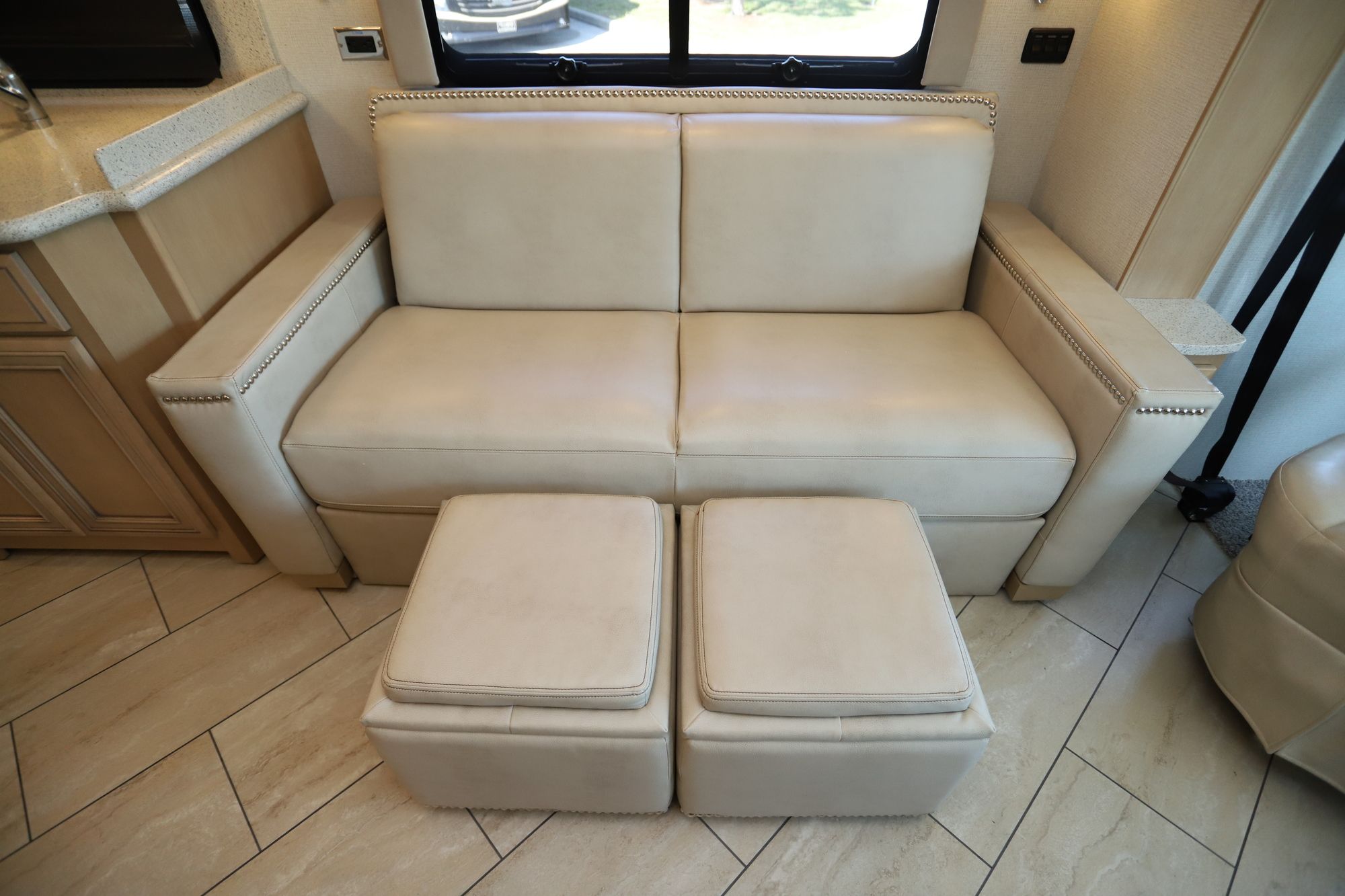 Used 2019 Newmar Bay Star 3226 Class A  For Sale