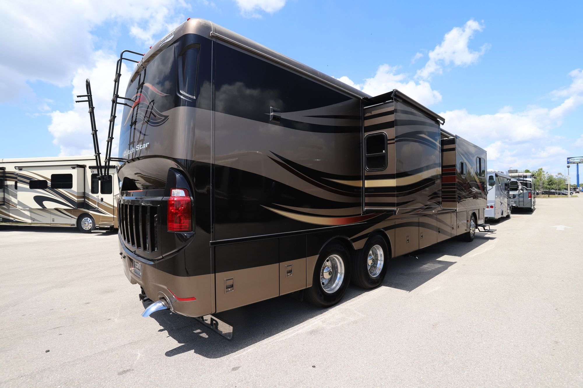 Used 2013 Newmar Dutch Star 4347 Class A  For Sale