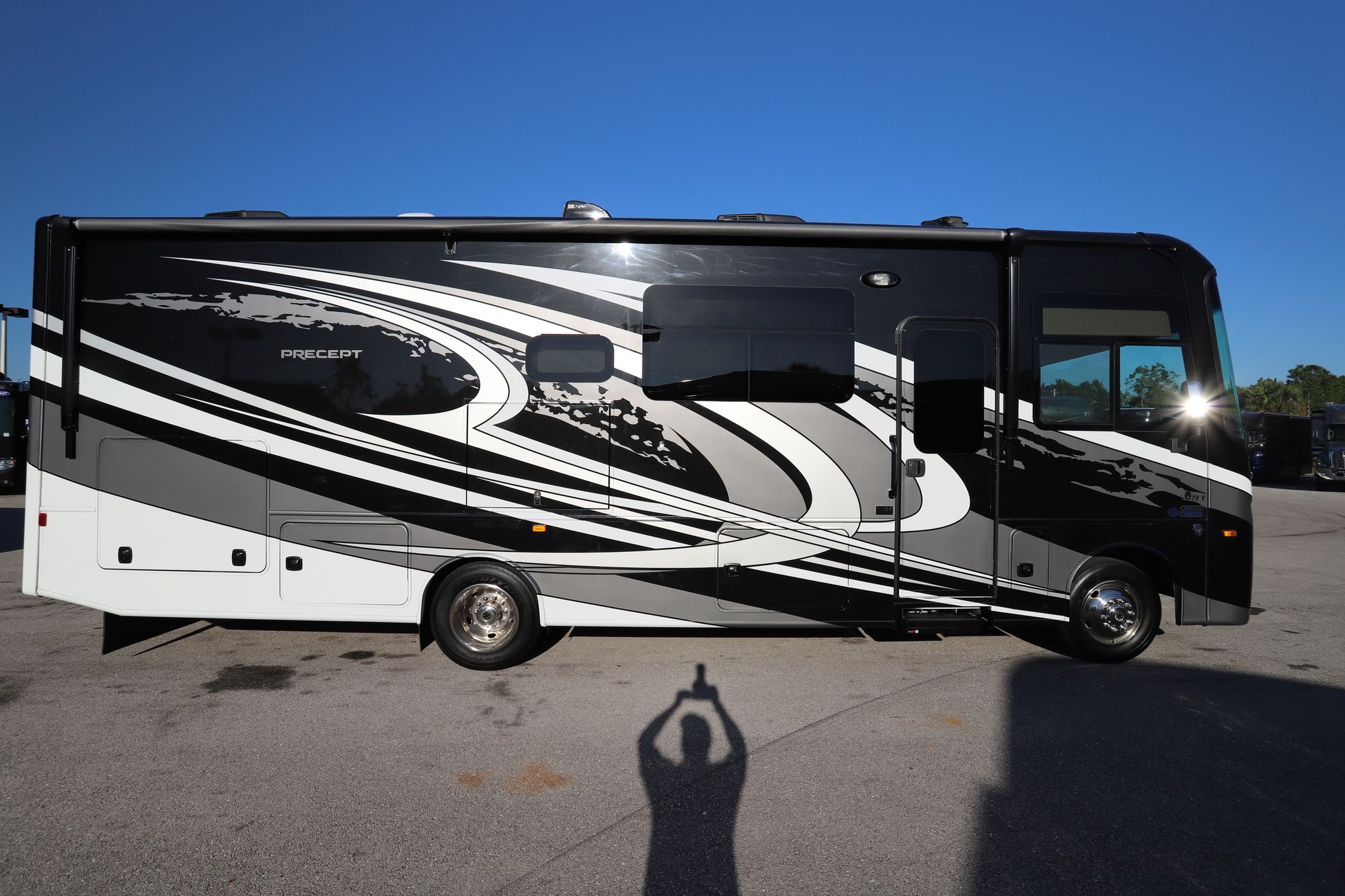 Used 2020 Jayco Precept 29V Class A  For Sale