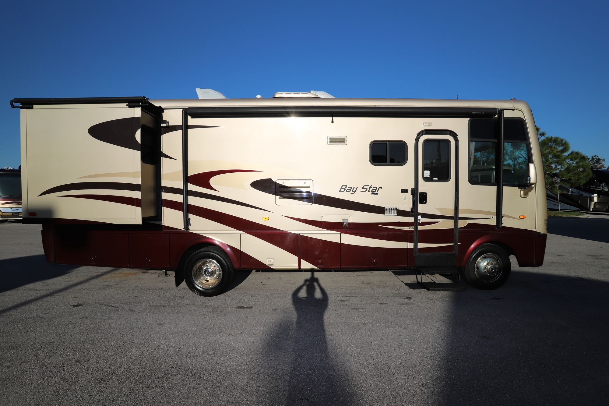 Used 2009 Newmar Bay Star 2901 Class A  For Sale