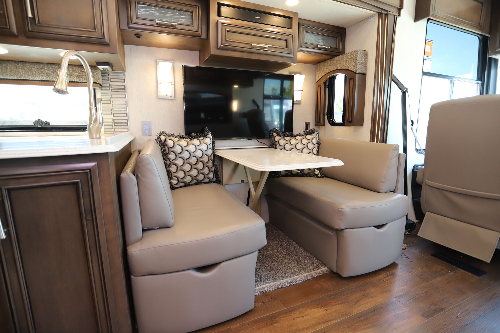 New 2020 Newmar Canyon Star 3927 Class A  For Sale