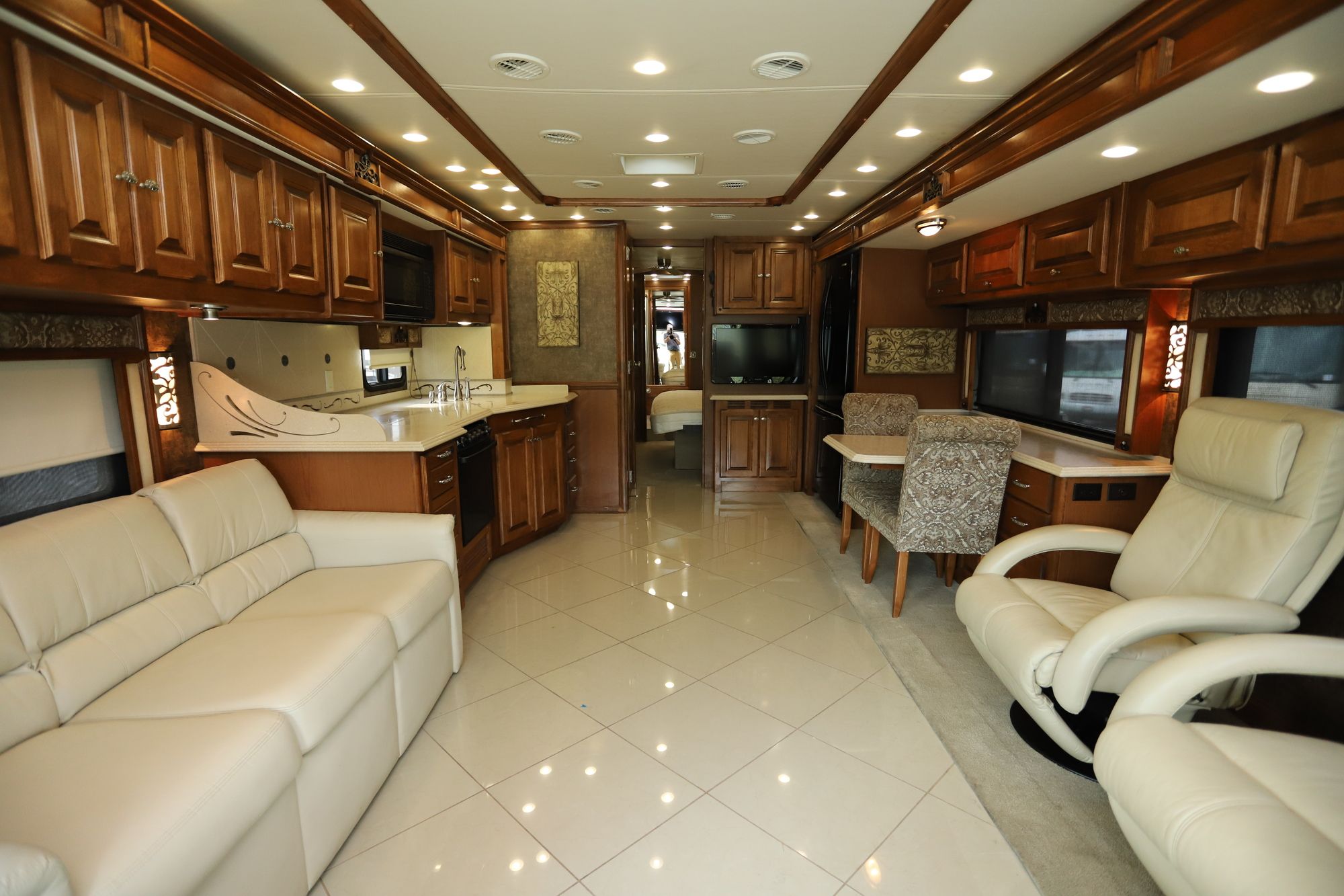 Used 2012 Tiffin Motor Homes Phaeton 40QBH Class A  For Sale