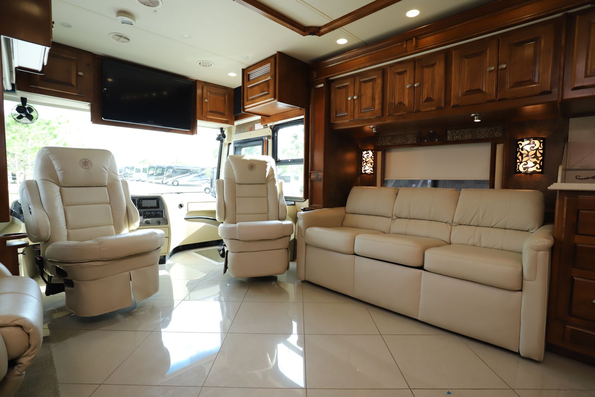 Used 2012 Tiffin Motor Homes Phaeton 40QBH Class A  For Sale