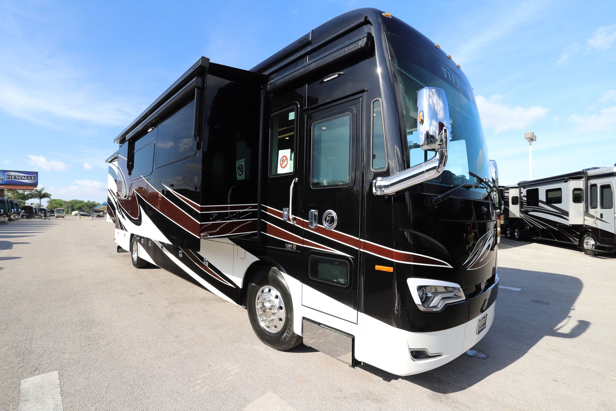 New 2020 Tiffin Motor Homes Allegro Bus 40IP Class A  For Sale