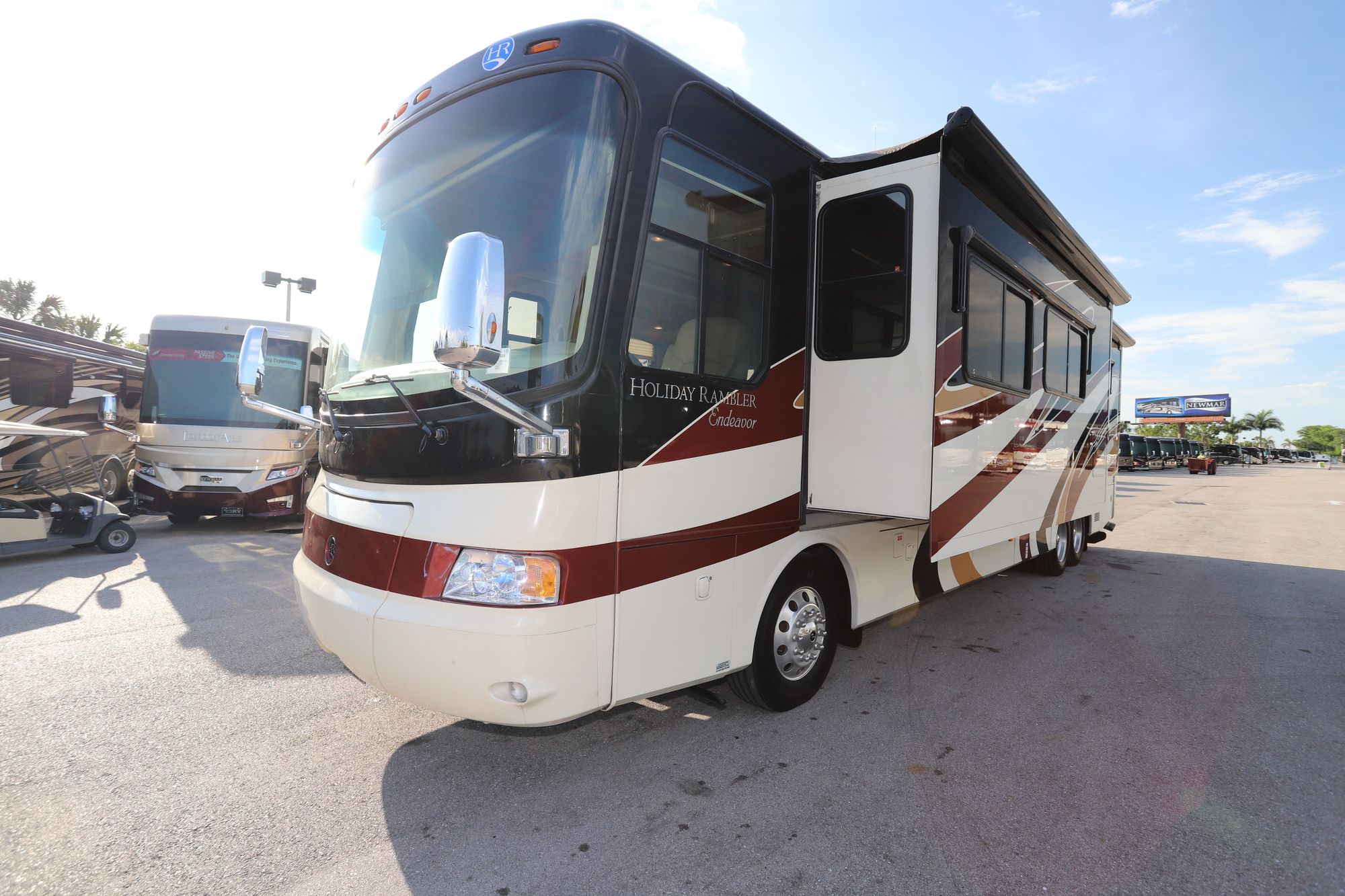 Used 2011 Holiday Rambler Endeavor 43PAQ Class A  For Sale