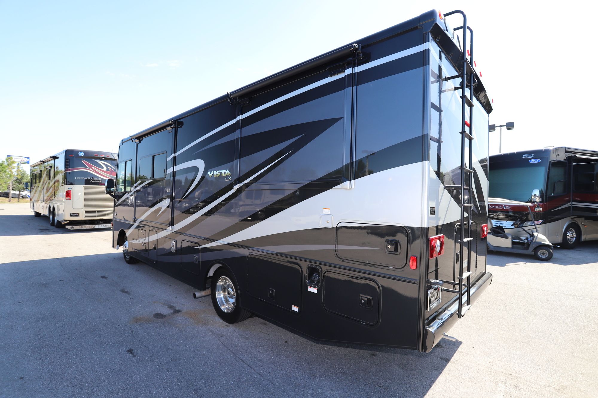 Used 2018 Winnebago Vista Lx 27N Class A  For Sale