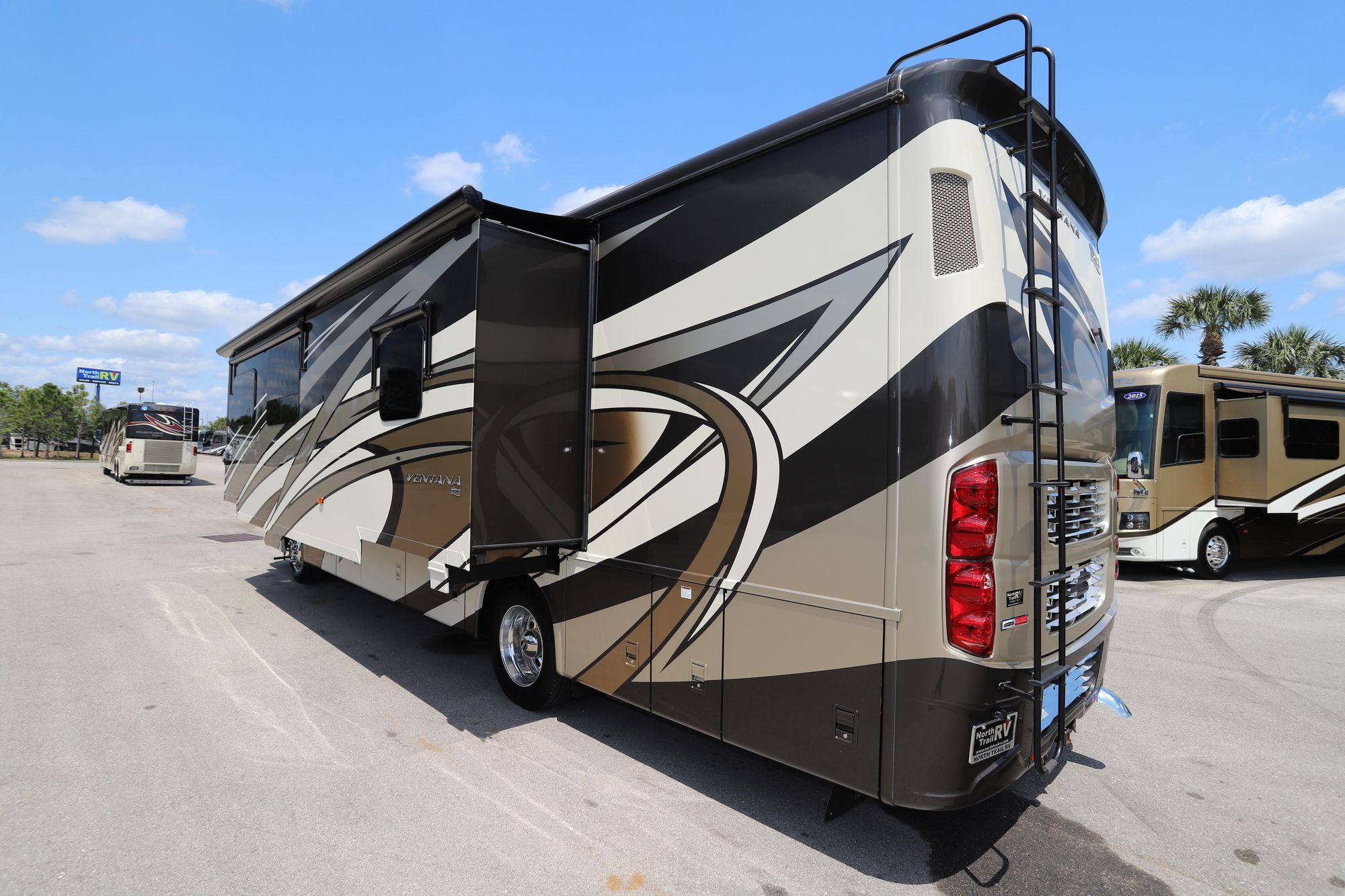 Used 2016 Newmar Ventana 3709 Class A  For Sale