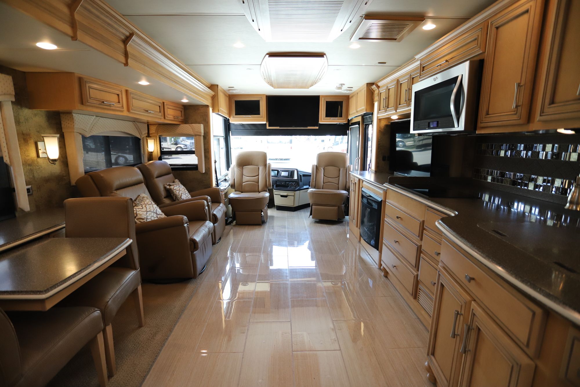 Used 2016 Newmar Ventana 3709 Class A  For Sale