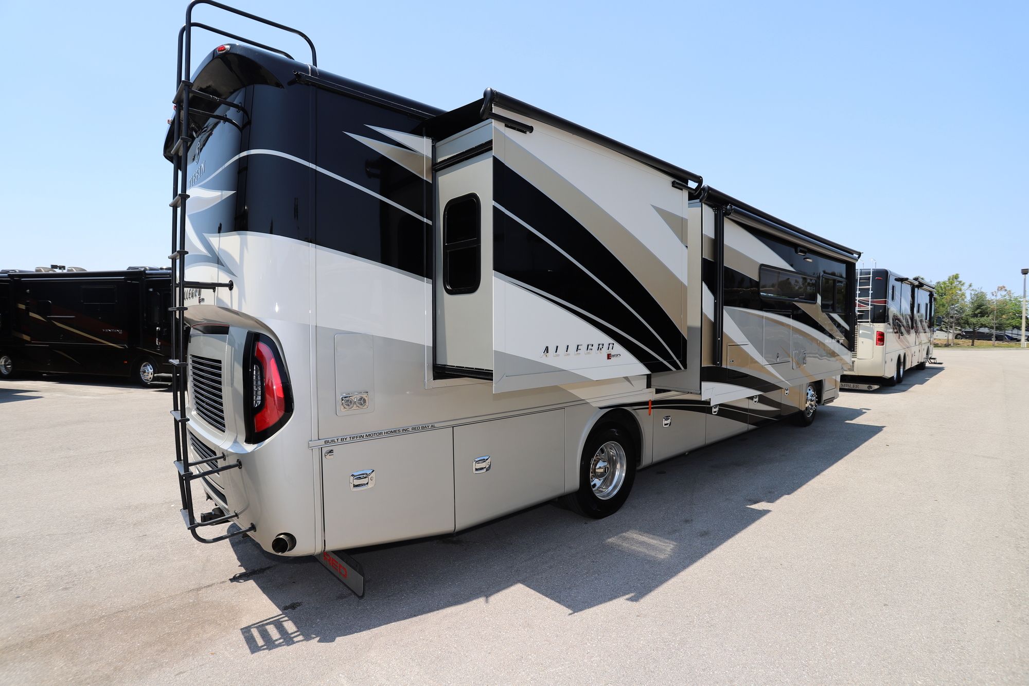 Used 2020 Tiffin Motor Homes Allegro Red 37PA Class A  For Sale