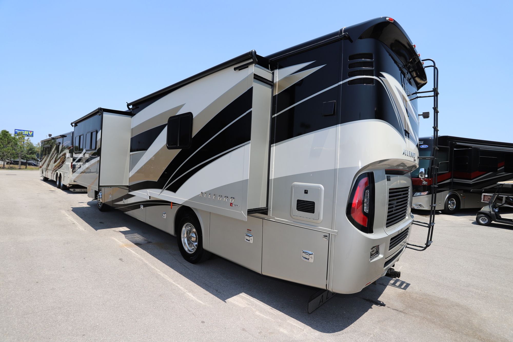 Used 2020 Tiffin Motor Homes Allegro Red 37PA Class A  For Sale