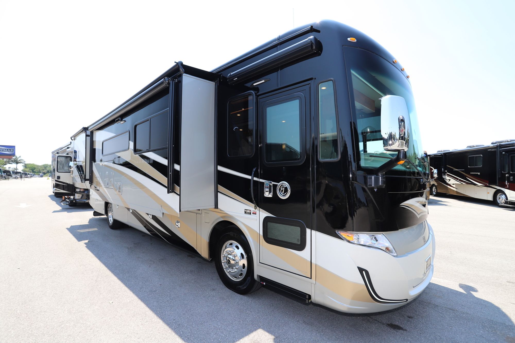 Used 2020 Tiffin Motor Homes Allegro Red 37PA Class A  For Sale