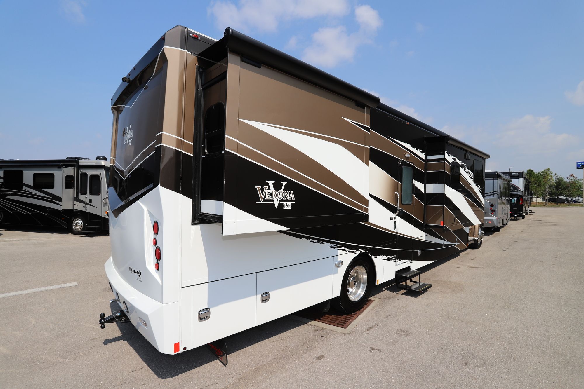 New 2020 Renegade Rv Verona Le 40LTS Super C  For Sale