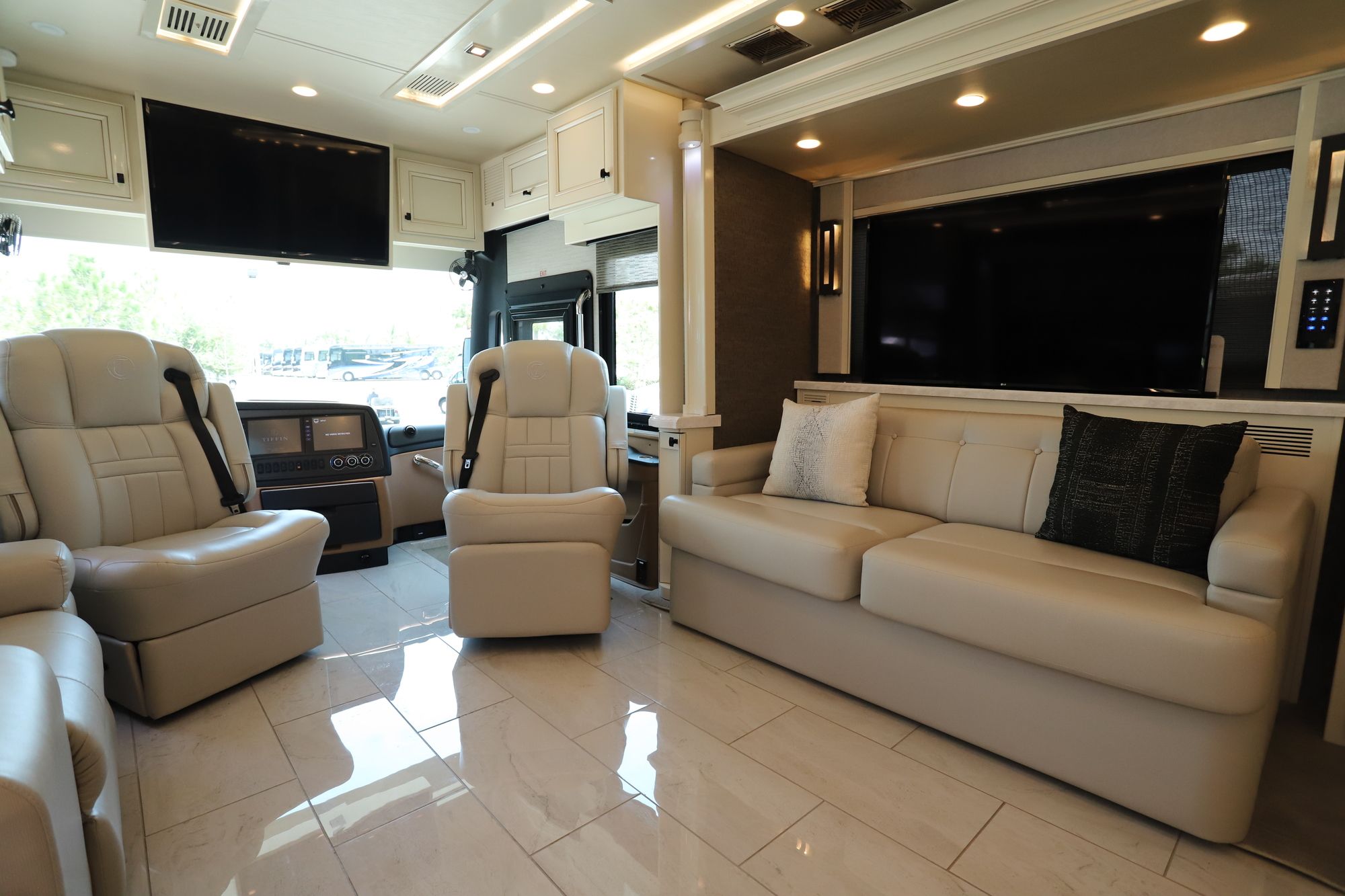 Used 2020 Tiffin Motor Homes Allegro Bus 45OPP Class A  For Sale