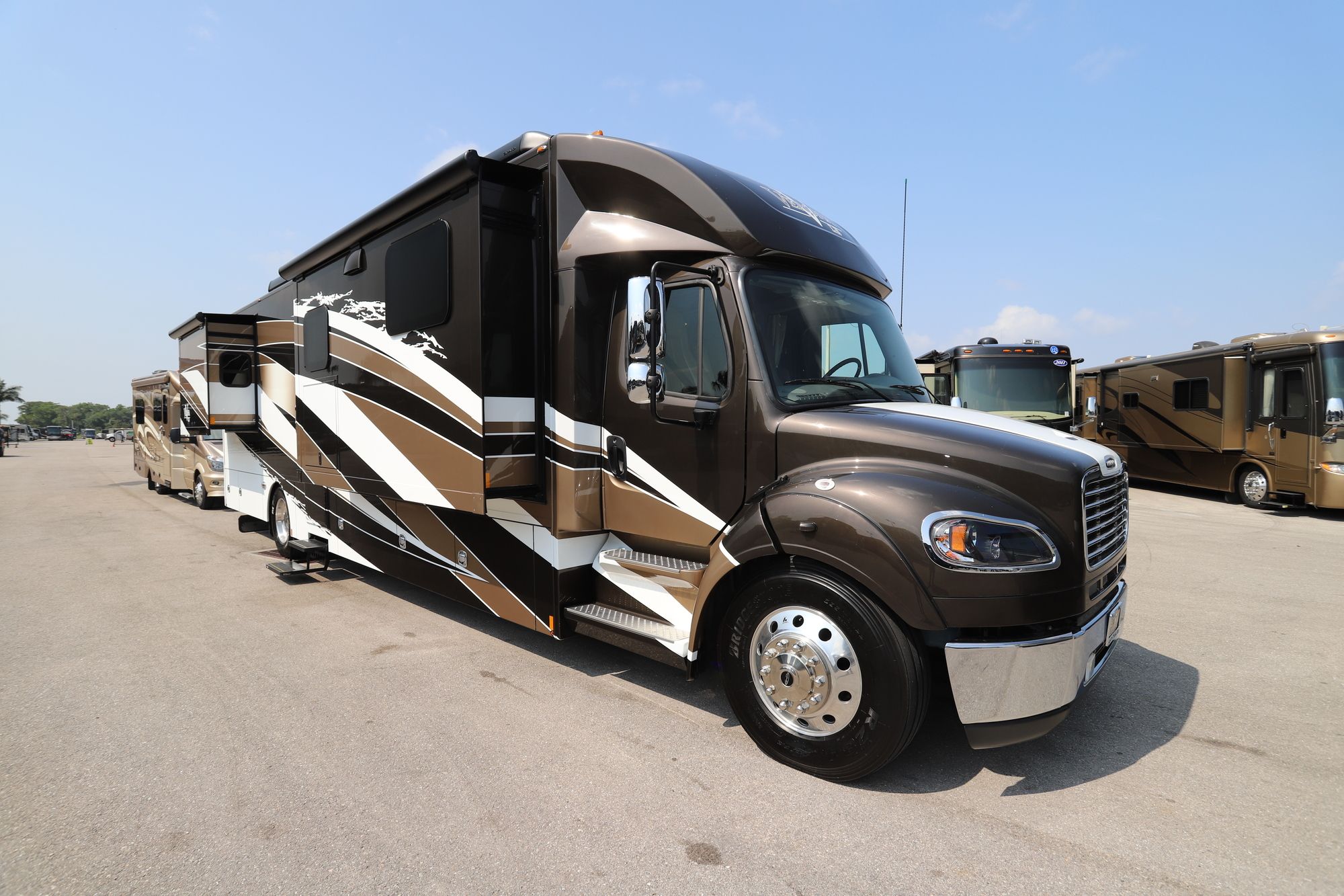 New 2020 Renegade Rv Verona Le 40LTS Super C  For Sale