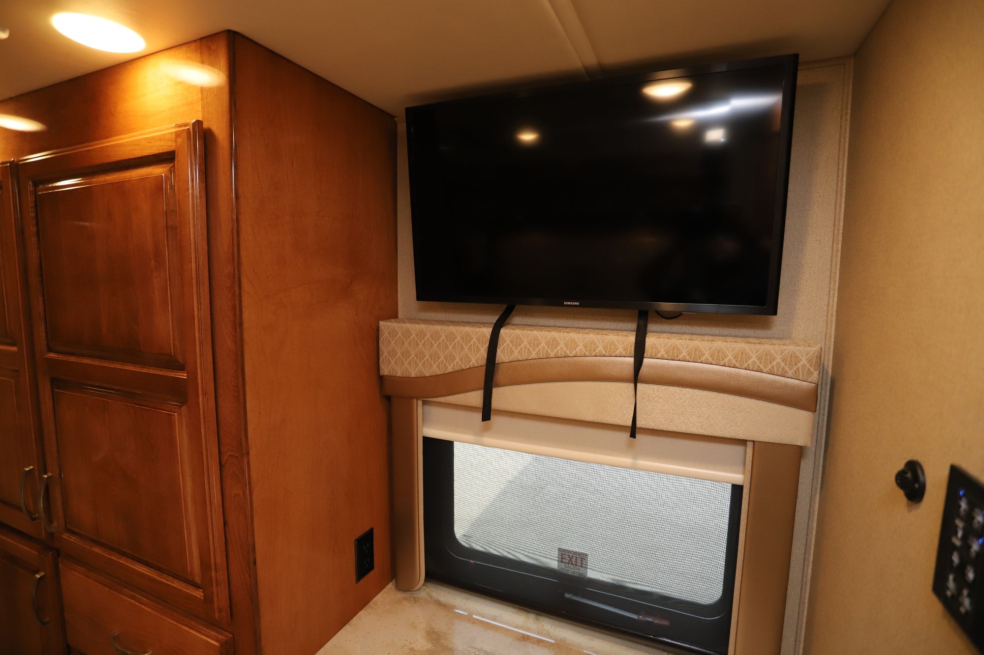 New 2019 Renegade Rv Verona Le 40LTS Super C  For Sale