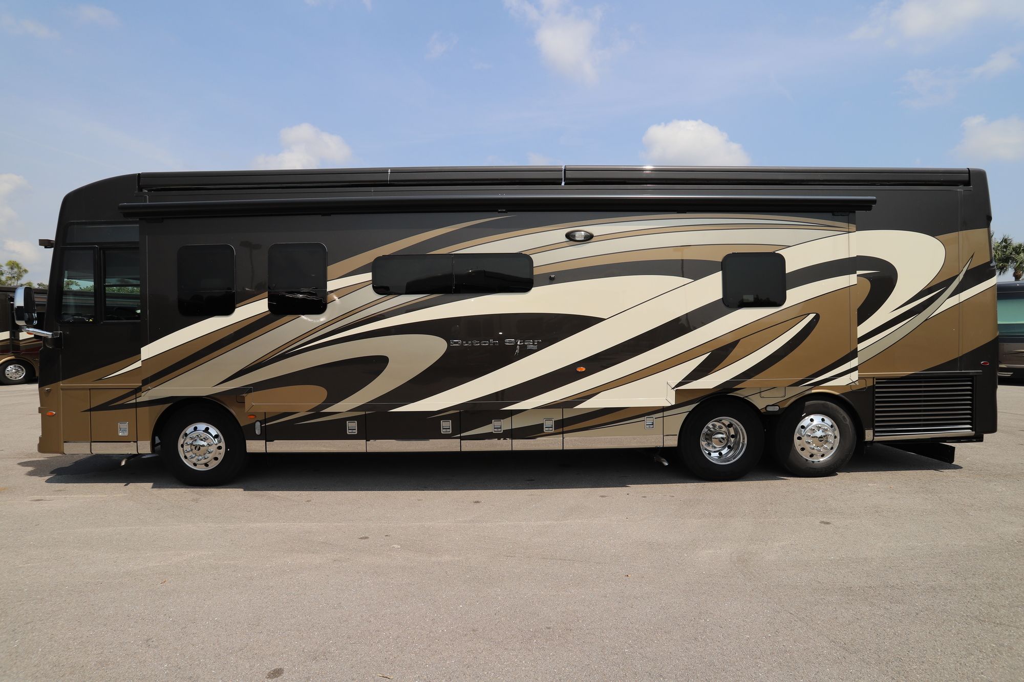 New 2019 Newmar Dutch Star 4002 Class A  For Sale