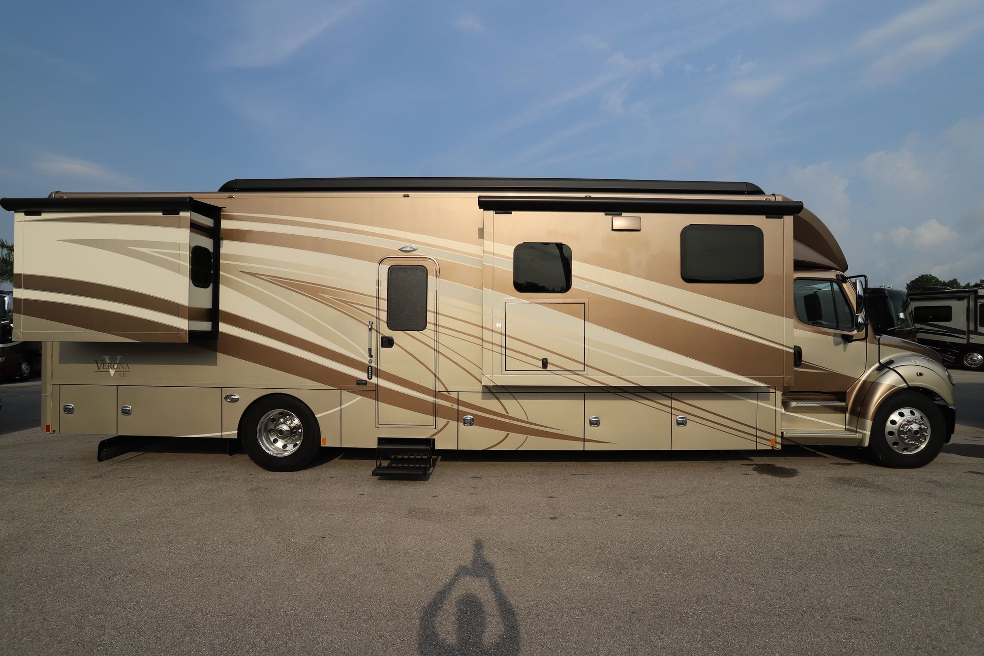 New 2019 Renegade Rv Verona Le 40LTS Super C  For Sale