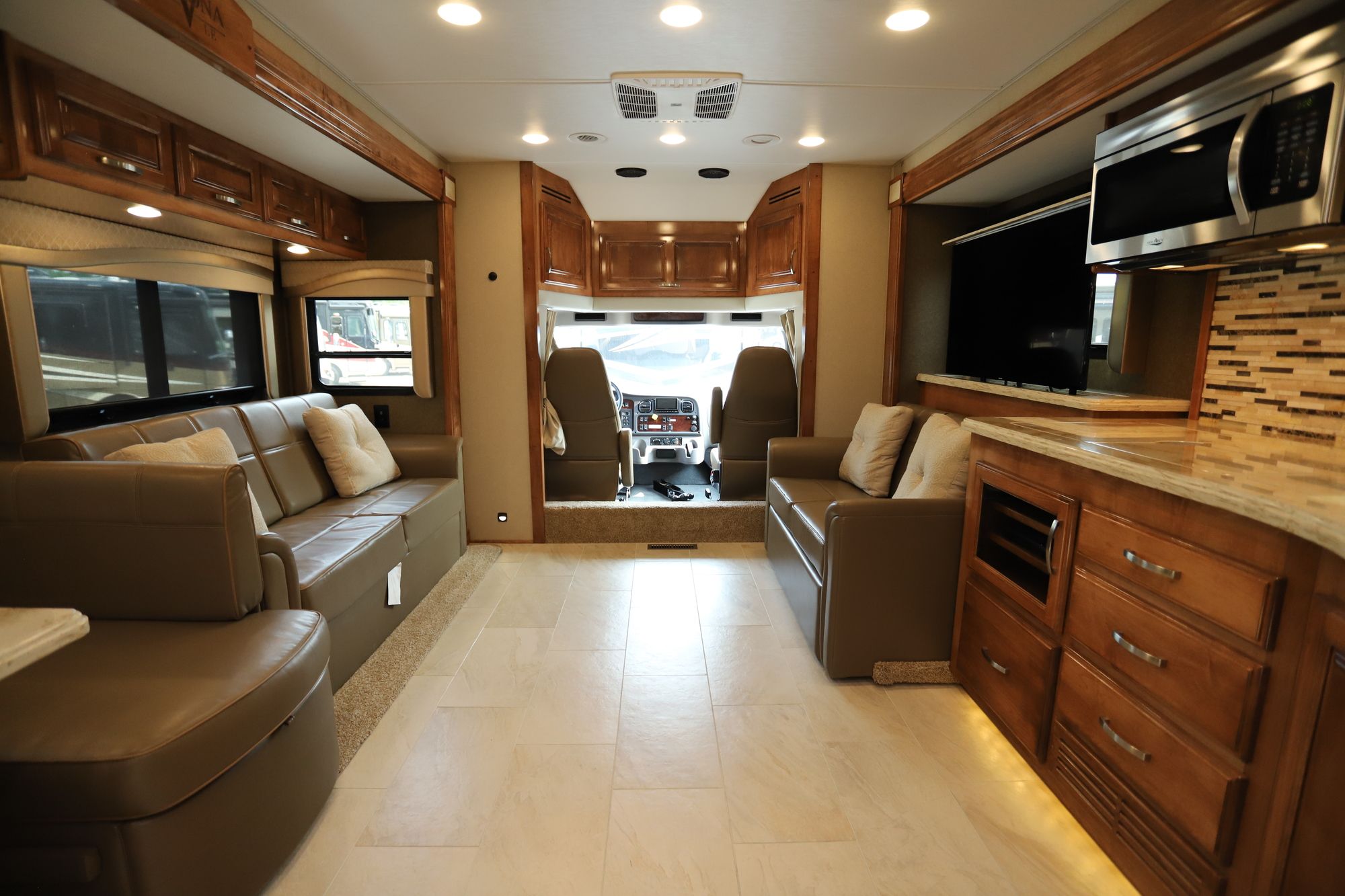 New 2019 Renegade Rv Verona Le 40LTS Super C  For Sale